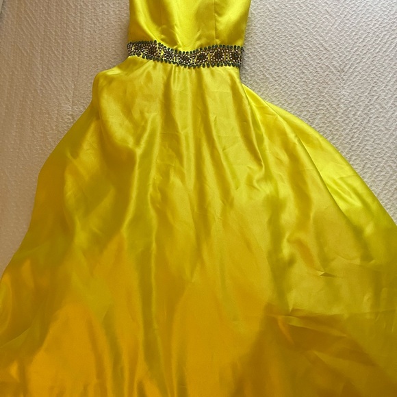 Pageant Dress 12 y/o - Picture 2 of 3